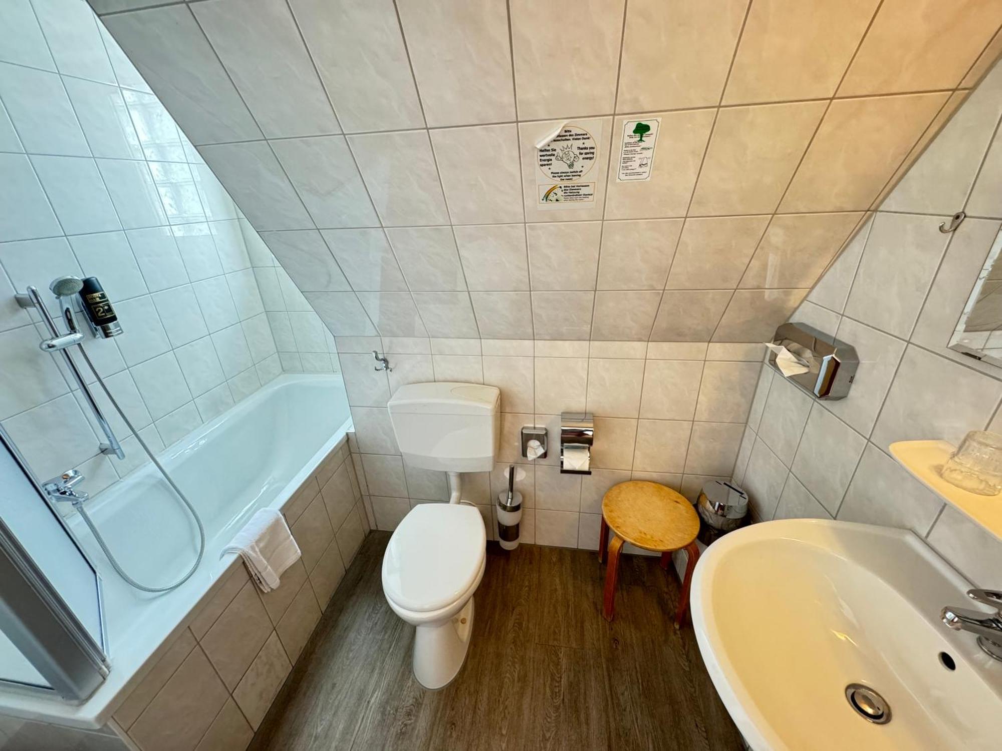 Aalreuse Hotel Rostock Ngoại thất bức ảnh
